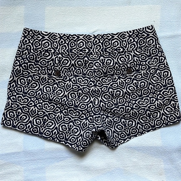 J. Crew Chino Shorts Size 2 - Picture 3 of 3